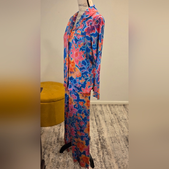 Johnny Was Vibrant Floral Pajama Set, Size XS. - Picture 7 of 16